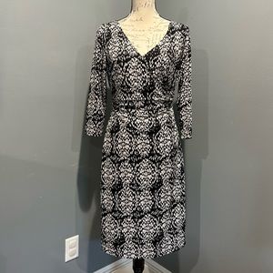 Adrianna Papell 3/4 sleeve dress ruched waist